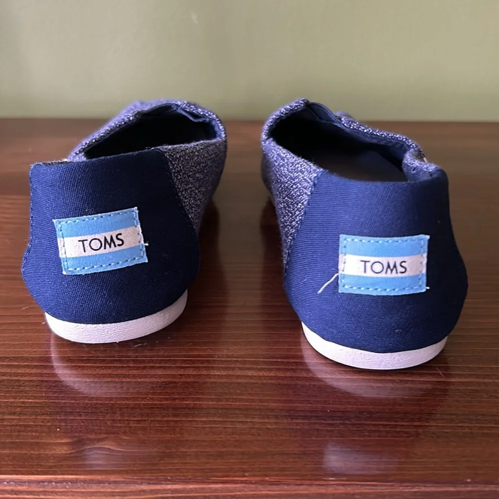 Ladies Toms Navy Classic Shoes - Picture 5 of 13